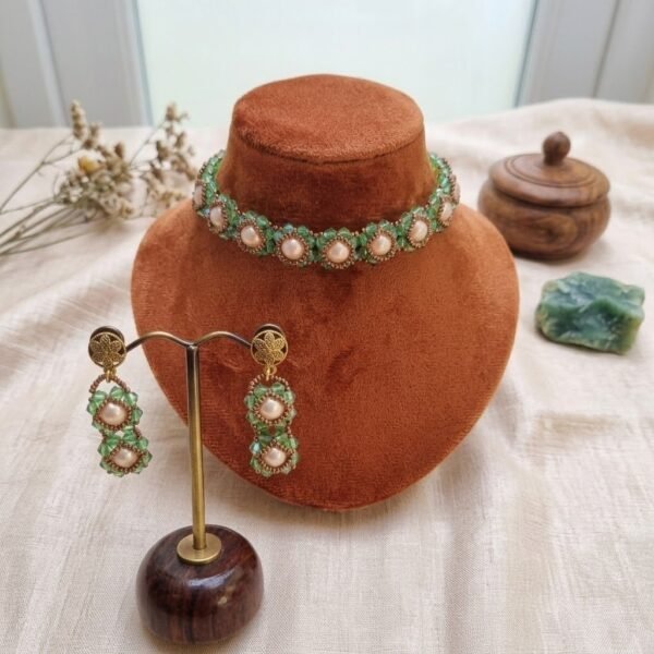 "Vintage Emerald" Champagne Pearl & Green Crystal Choker Set