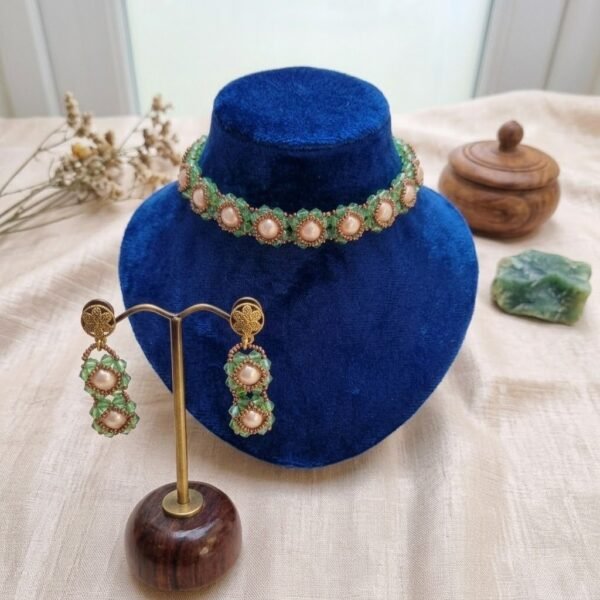 "Vintage Emerald" Champagne Pearl & Green Crystal Choker Set