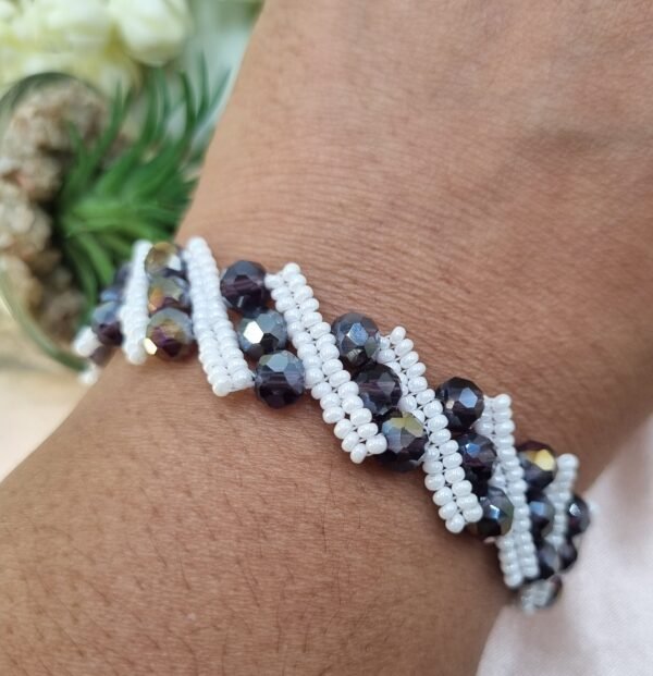 "Twilight Zig-Zag" Crystal & White Bead Bracelet