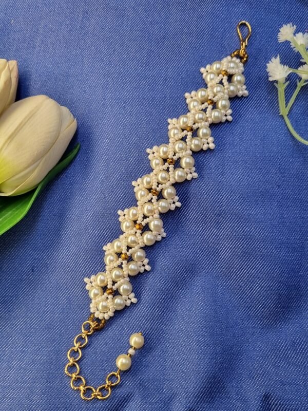 "Ivory Lace" Cream Pearl & Gold Vine Bracelet